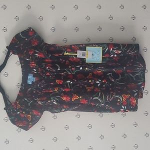 NWT CeCe Medium Black Floral Top